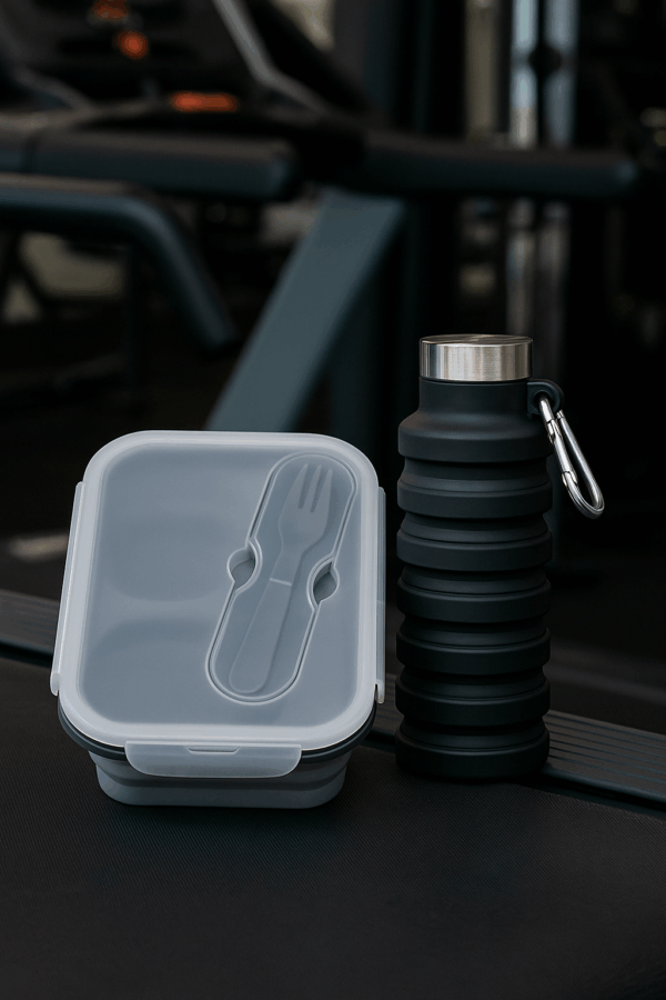 Faltbare Trinkflasche in Schwarz und Lunchbox in Grau aus Silikon - HydroFlexx